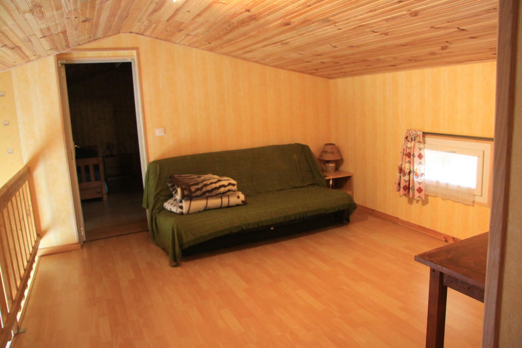Gite Chez Coste Gilles Saint-Privat-du-Dragon Habitación foto